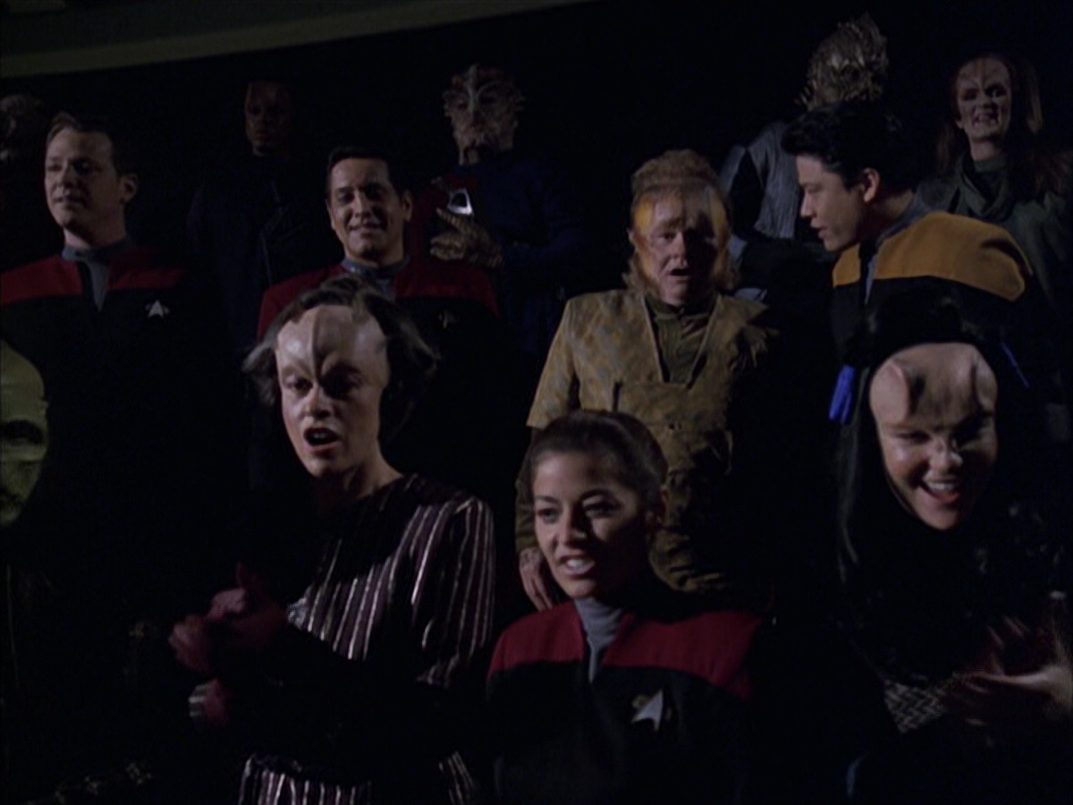 extant_StarTrek_VOY_6x15-Tsunkatse_01541.jpg