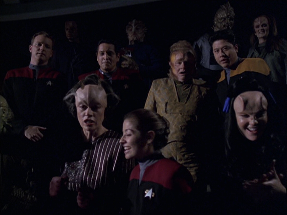 extant_StarTrek_VOY_6x15-Tsunkatse_01543.jpg