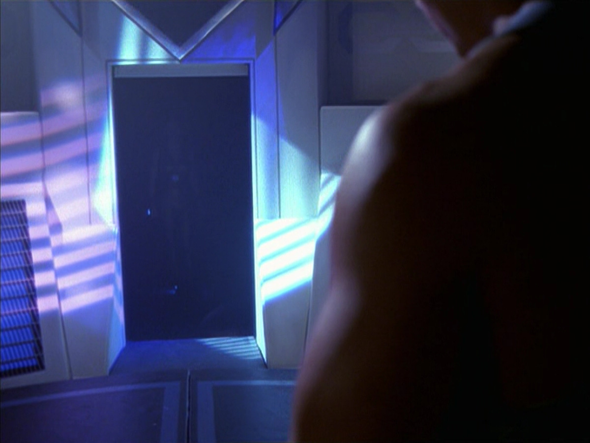 extant_StarTrek_VOY_6x15-Tsunkatse_01563.jpg