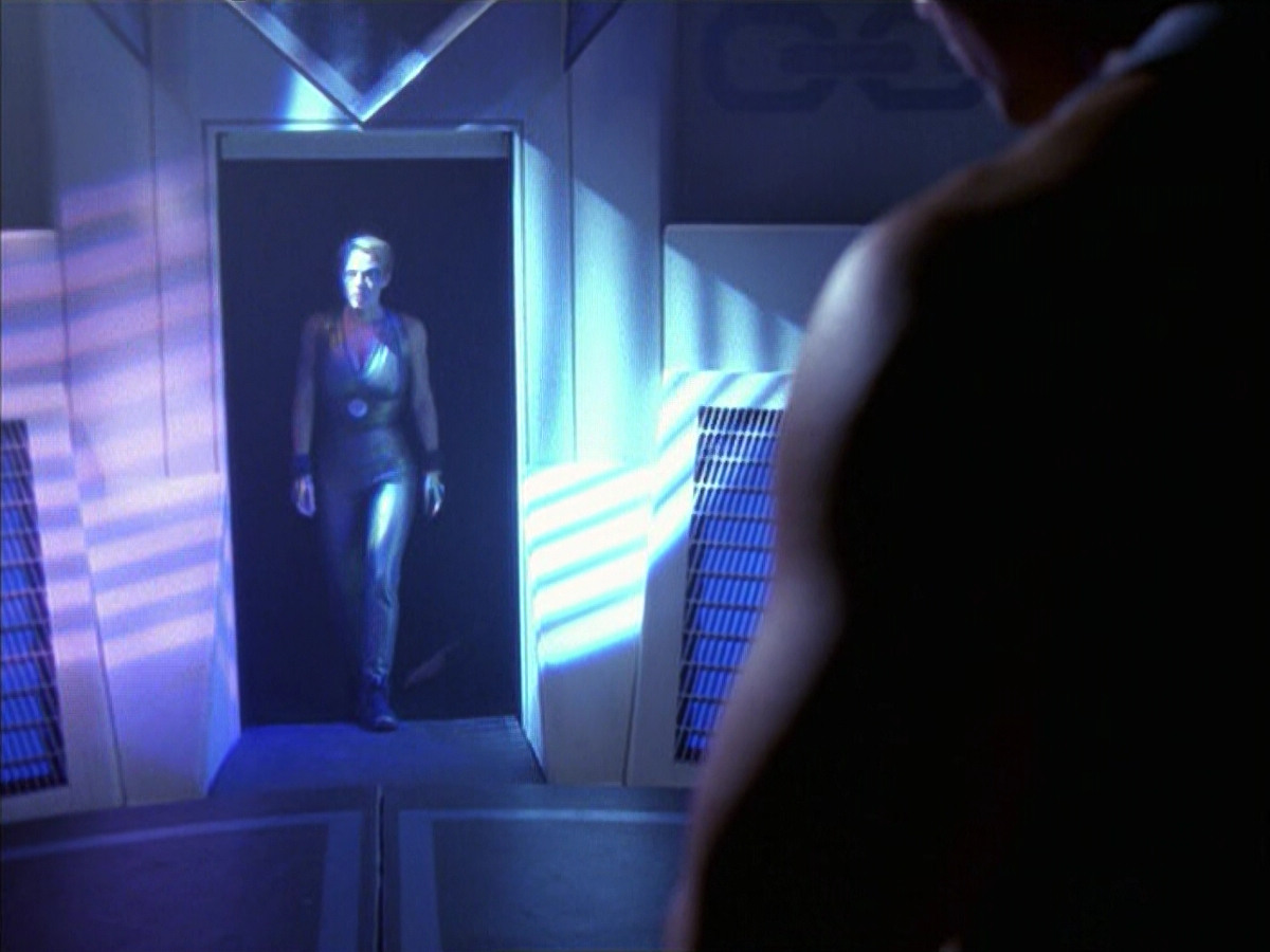 extant_StarTrek_VOY_6x15-Tsunkatse_01566.jpg
