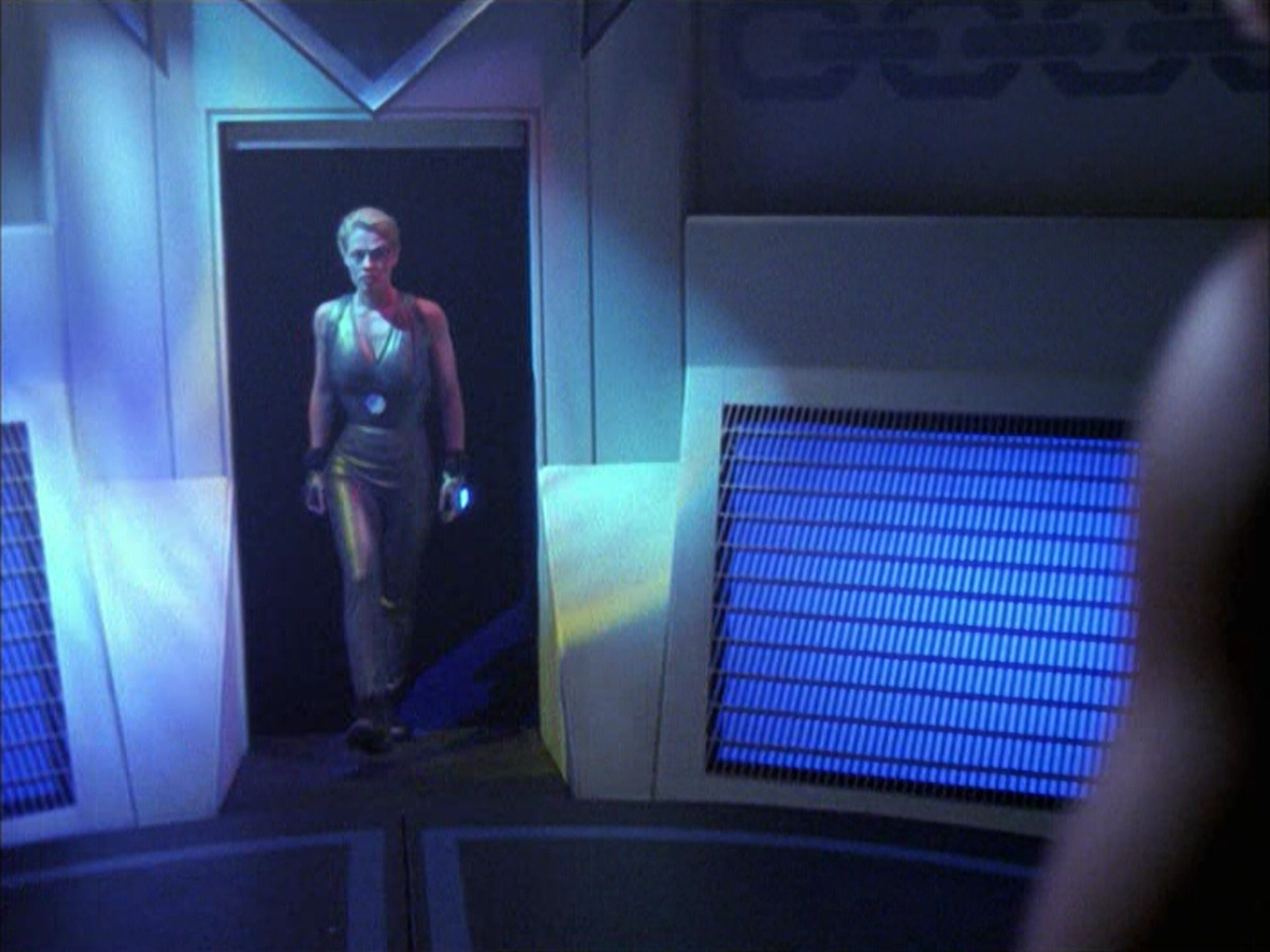 extant_StarTrek_VOY_6x15-Tsunkatse_01567.jpg