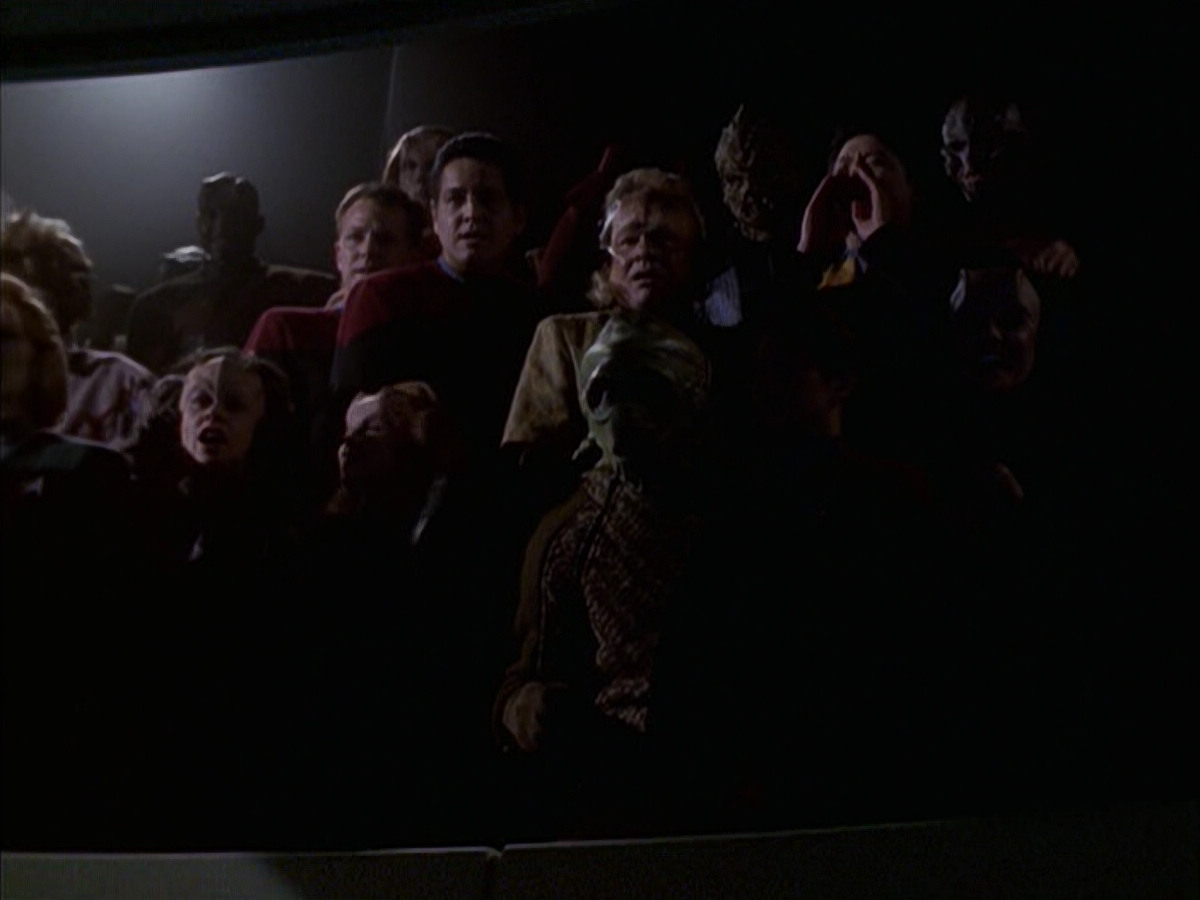 extant_StarTrek_VOY_6x15-Tsunkatse_01596.jpg