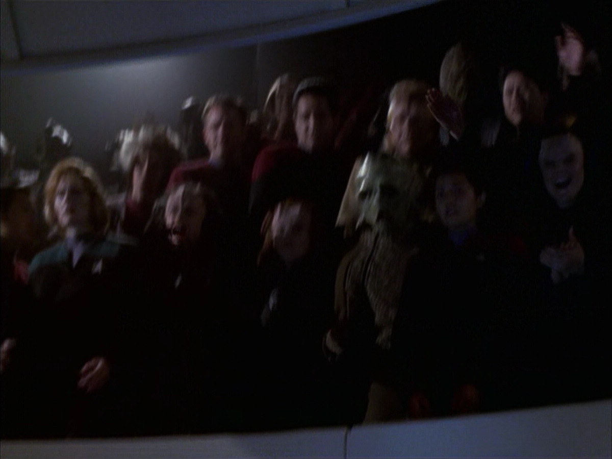 extant_StarTrek_VOY_6x15-Tsunkatse_01623.jpg