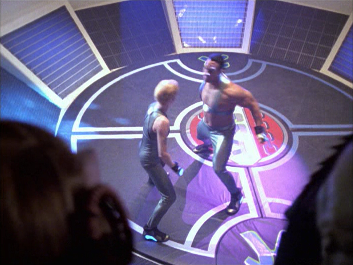 extant_StarTrek_VOY_6x15-Tsunkatse_01629.jpg
