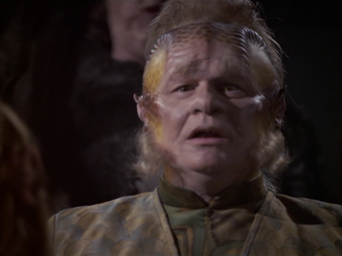 extant_StarTrek_VOY_6x15-Tsunkatse_01632.jpg
