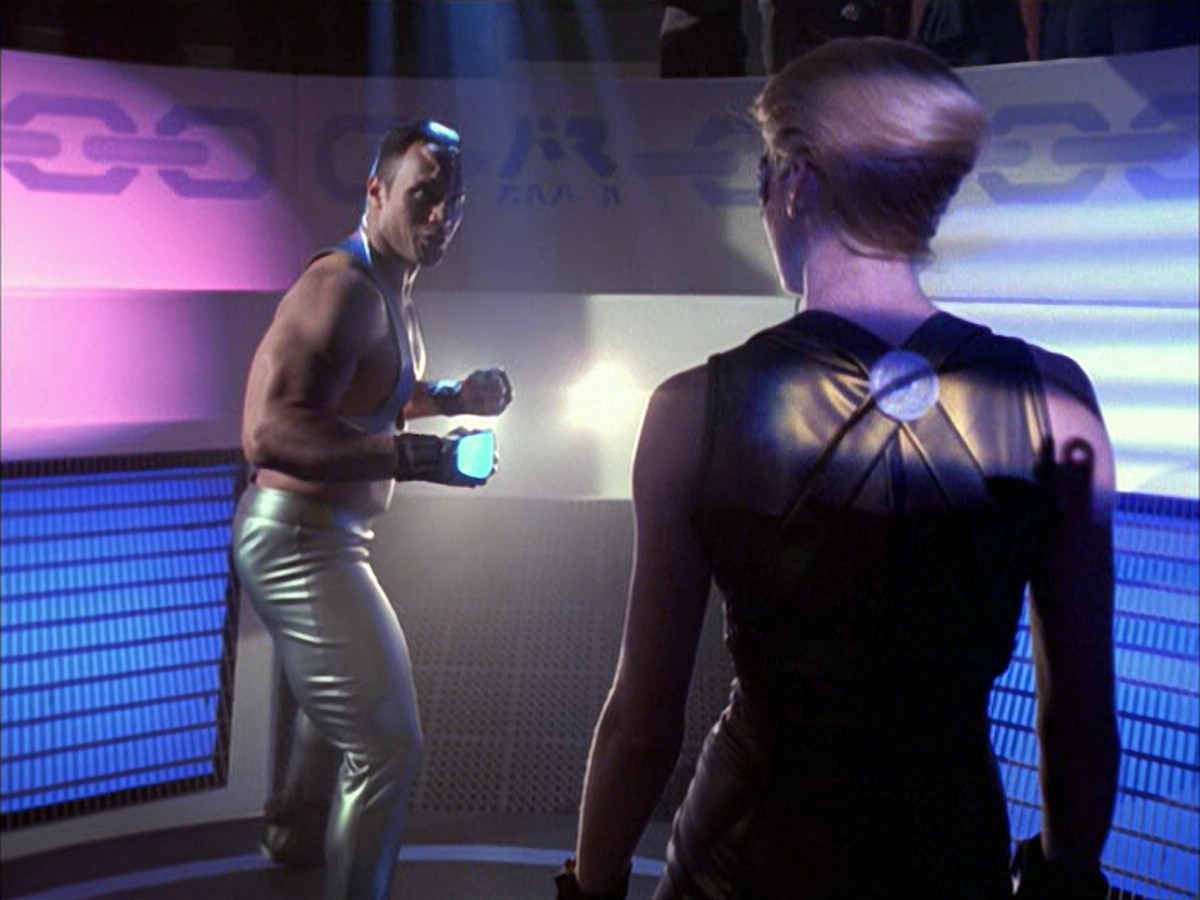 extant_StarTrek_VOY_6x15-Tsunkatse_01638.jpg
