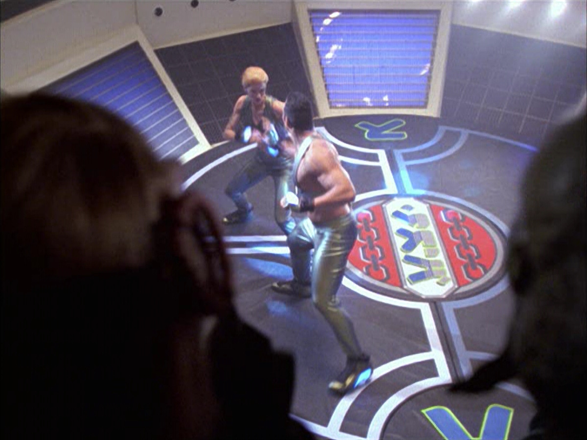 extant_StarTrek_VOY_6x15-Tsunkatse_01640.jpg