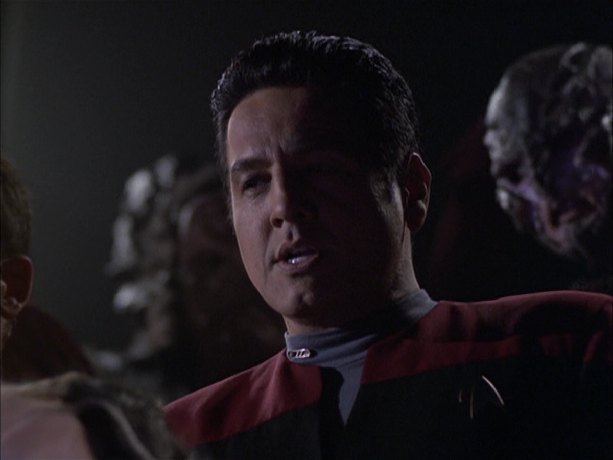extant_StarTrek_VOY_6x15-Tsunkatse_01653.jpg