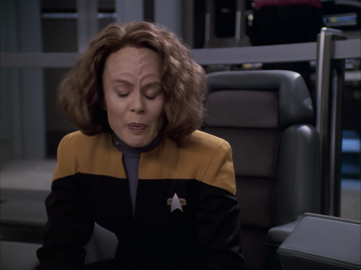 extant_StarTrek_VOY_6x15-Tsunkatse_01658.jpg
