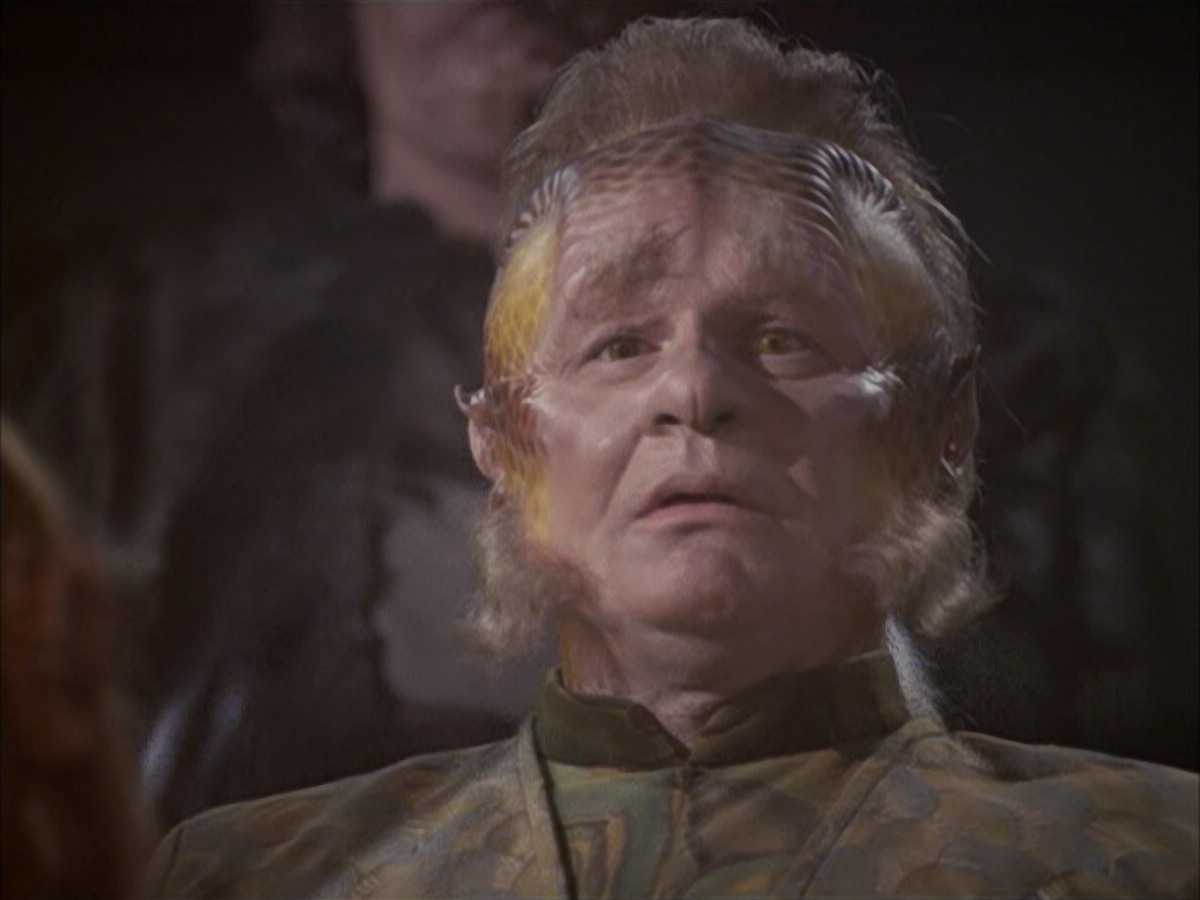 extant_StarTrek_VOY_6x15-Tsunkatse_01675.jpg