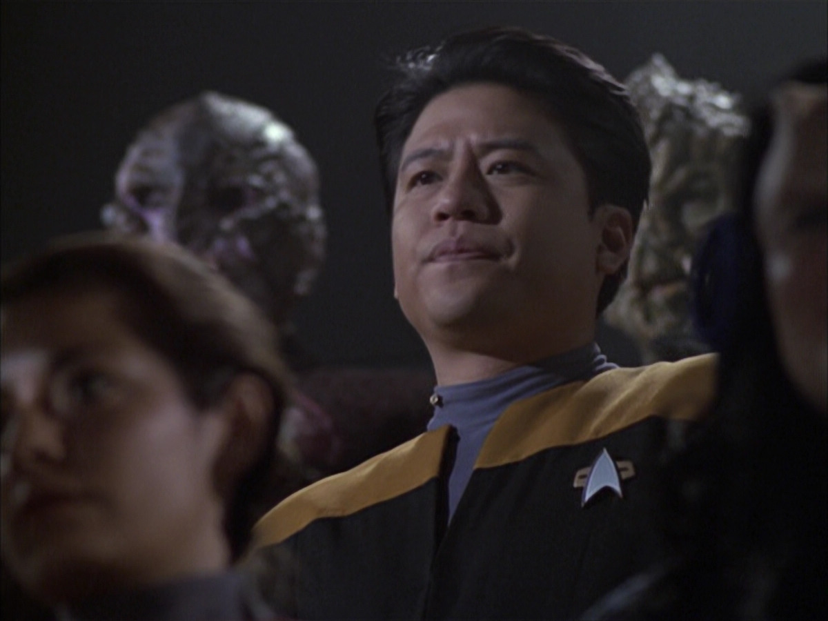 extant_StarTrek_VOY_6x15-Tsunkatse_01676.jpg