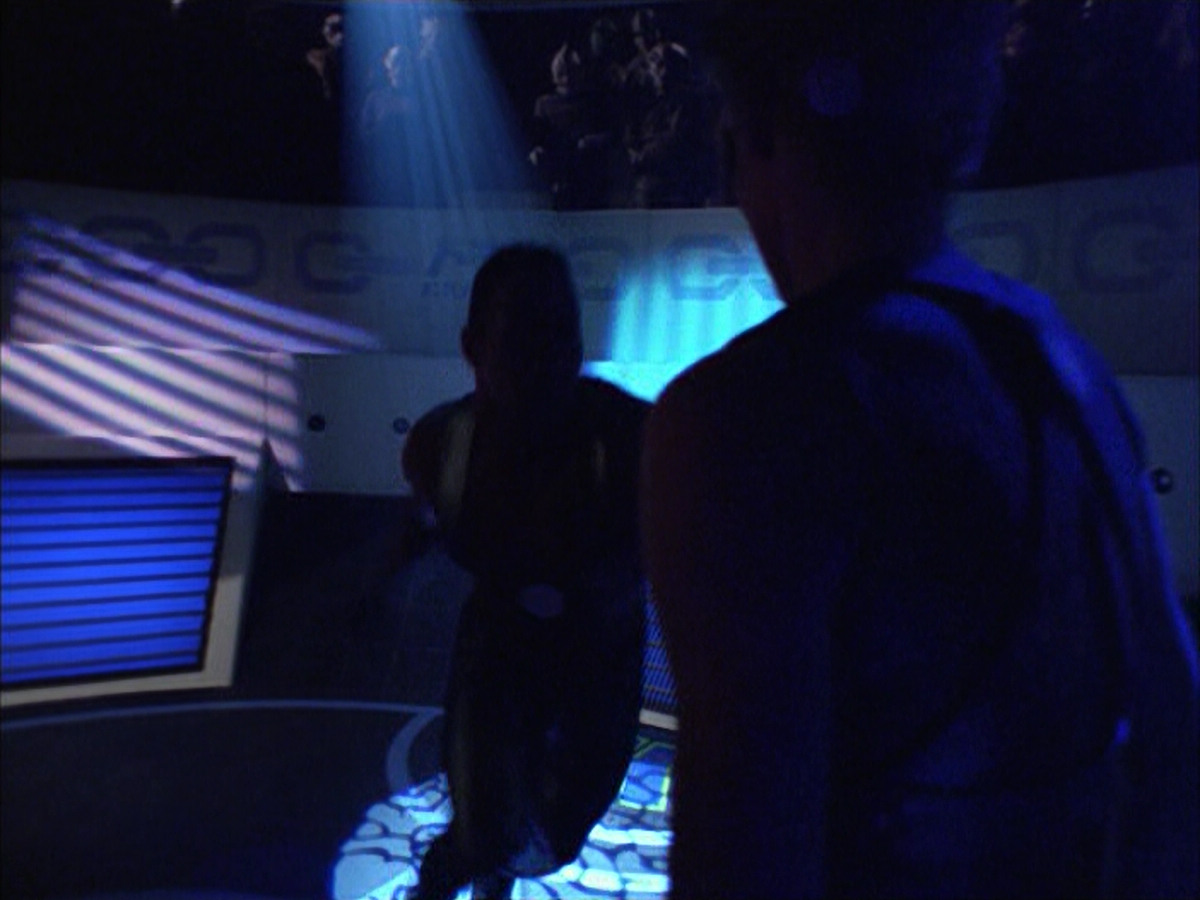 extant_StarTrek_VOY_6x15-Tsunkatse_01690.jpg