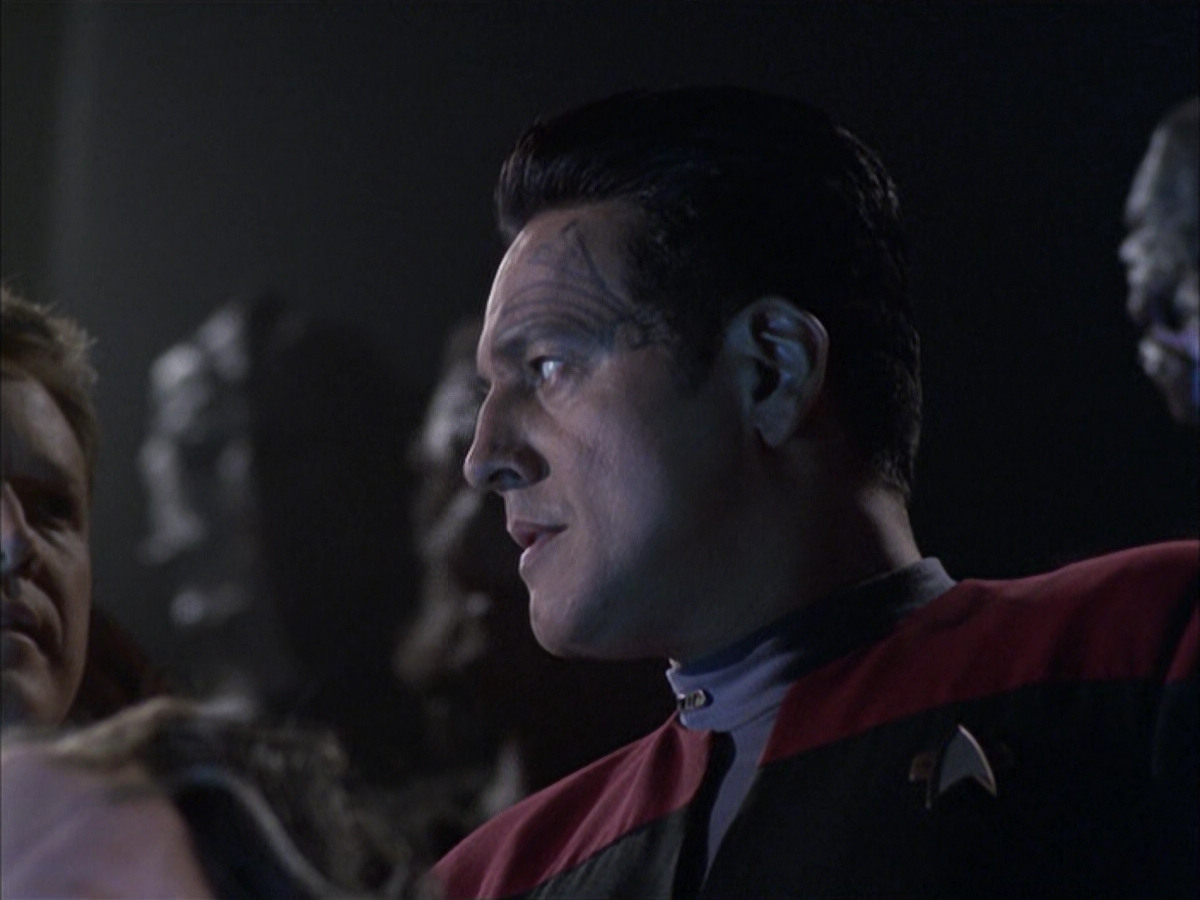 extant_StarTrek_VOY_6x15-Tsunkatse_01695.jpg