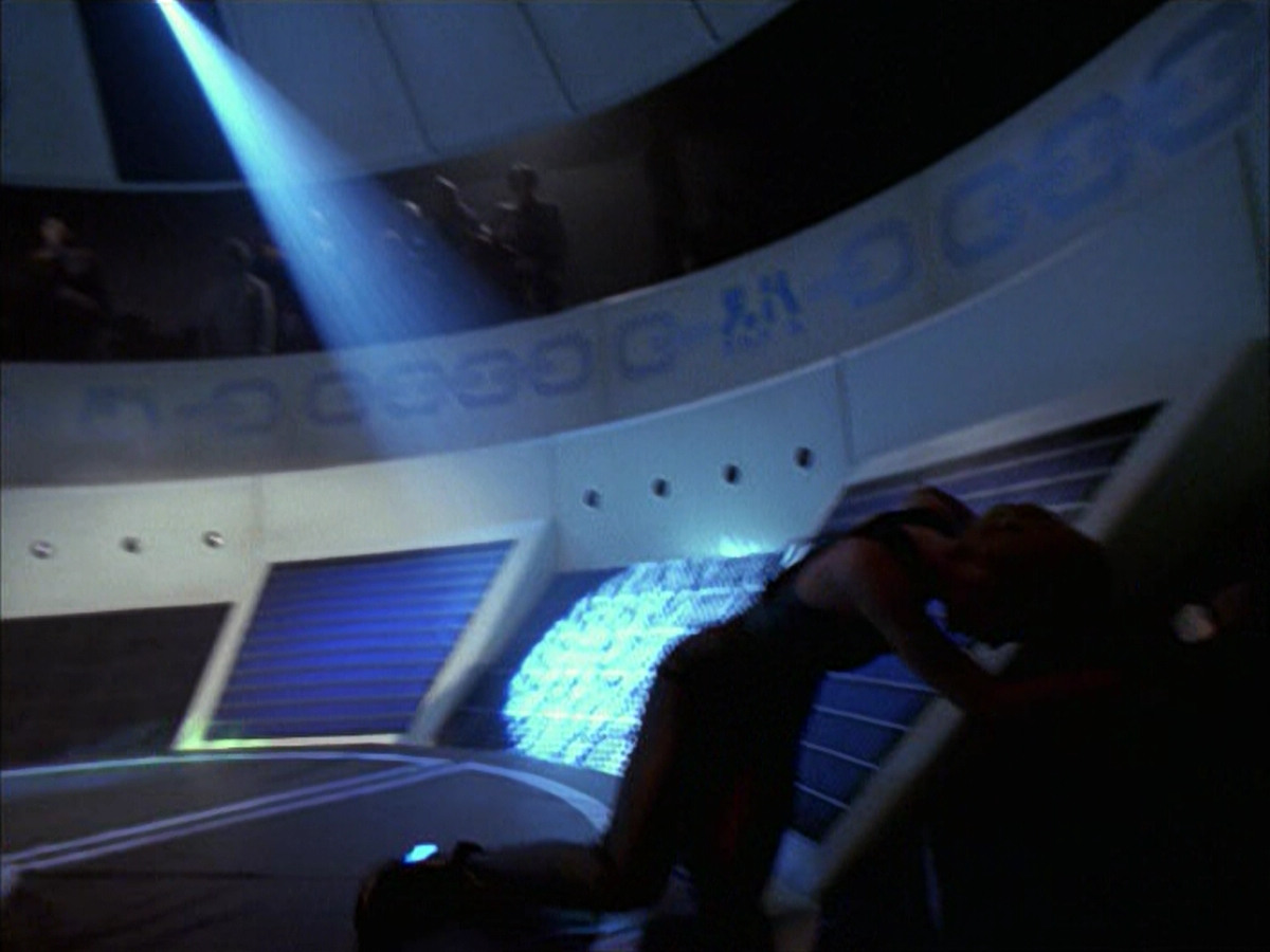 extant_StarTrek_VOY_6x15-Tsunkatse_01703.jpg