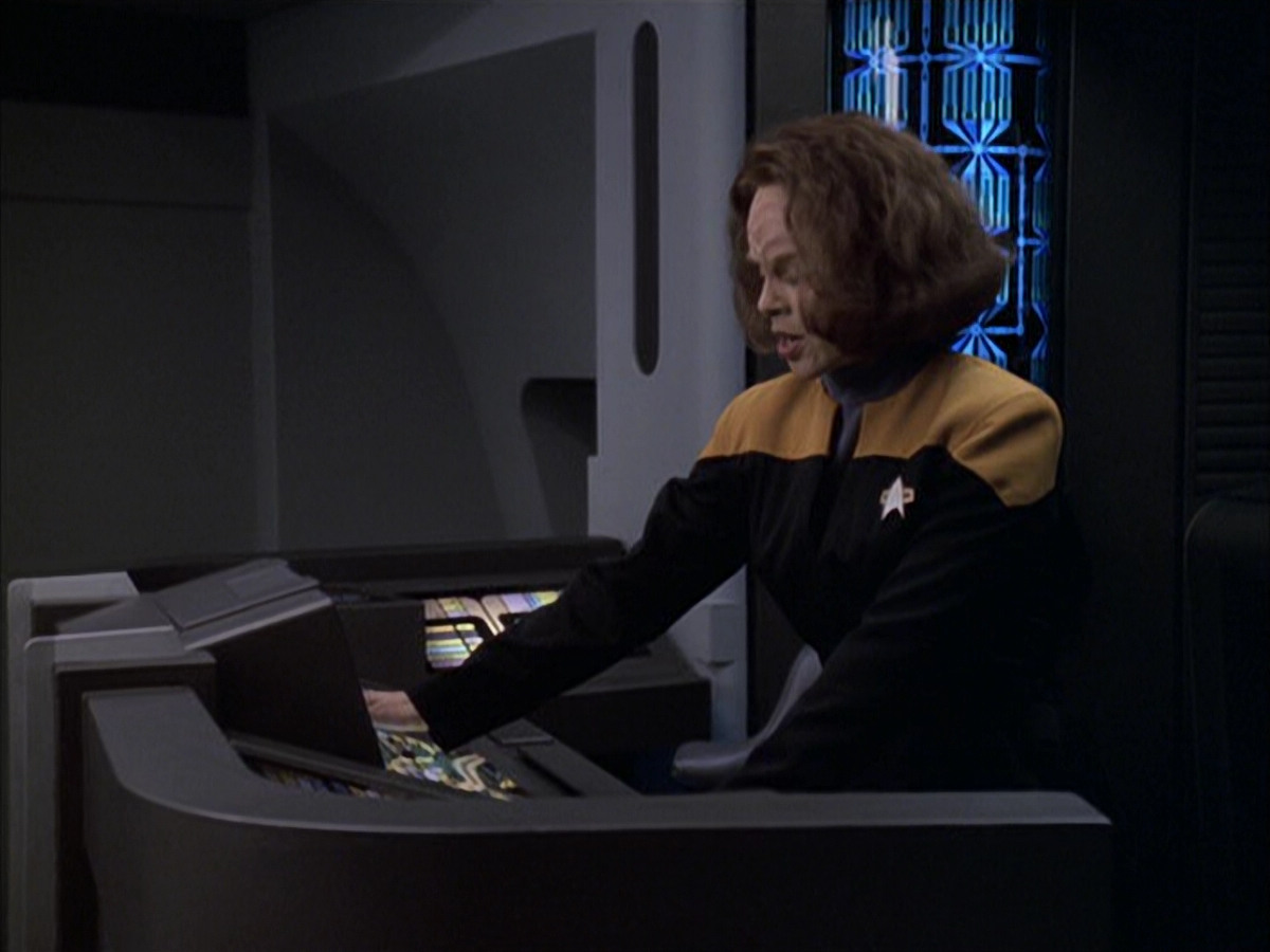 extant_StarTrek_VOY_6x15-Tsunkatse_01704.jpg