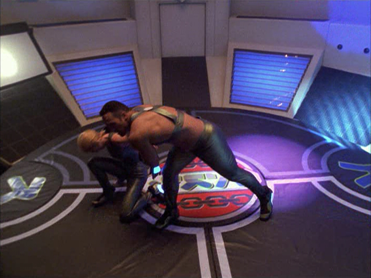 extant_StarTrek_VOY_6x15-Tsunkatse_01738.jpg