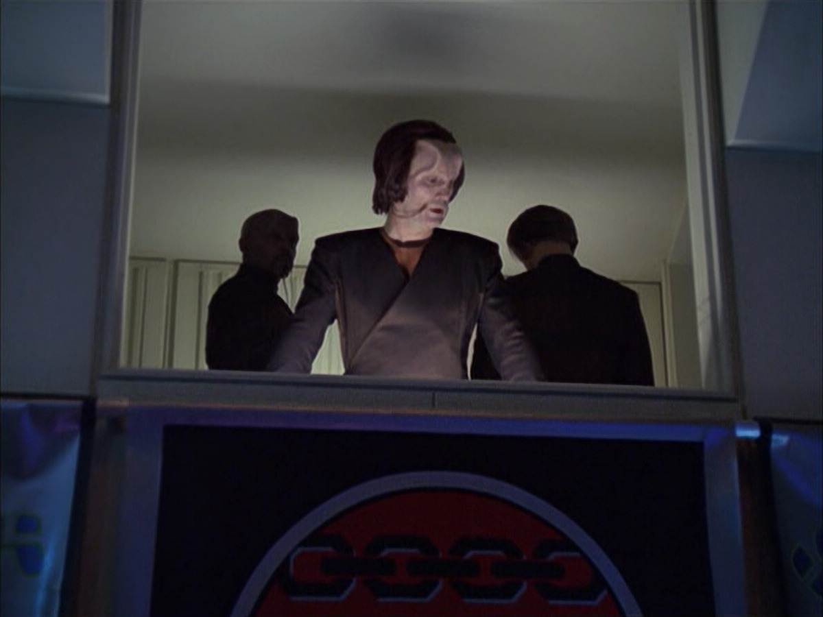 extant_StarTrek_VOY_6x15-Tsunkatse_01771.jpg