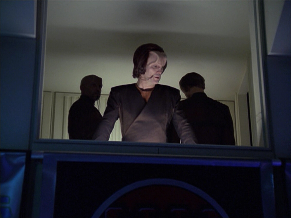extant_StarTrek_VOY_6x15-Tsunkatse_01772.jpg