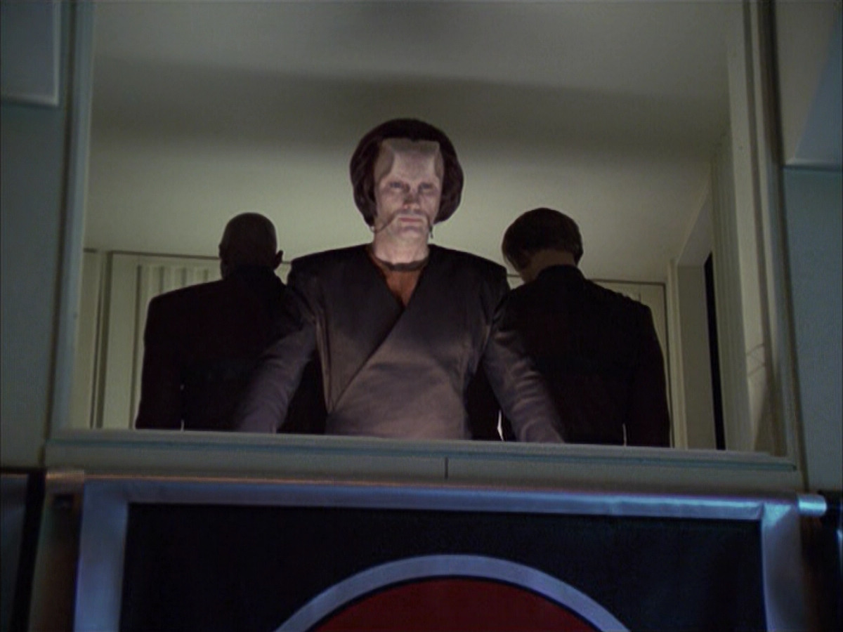 extant_StarTrek_VOY_6x15-Tsunkatse_01777.jpg