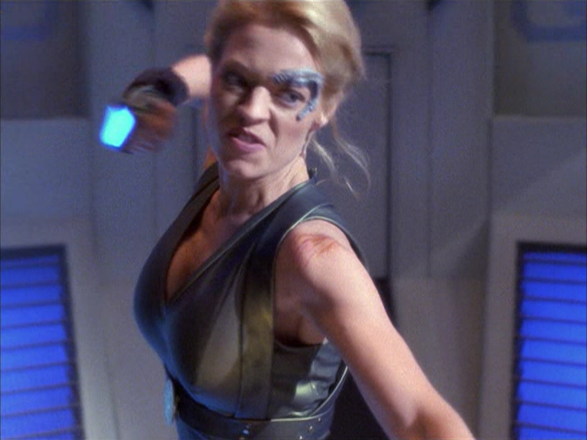 extant_StarTrek_VOY_6x15-Tsunkatse_01783.jpg