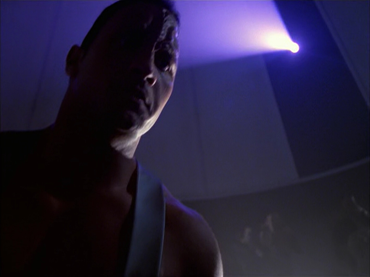 extant_StarTrek_VOY_6x15-Tsunkatse_01807.jpg