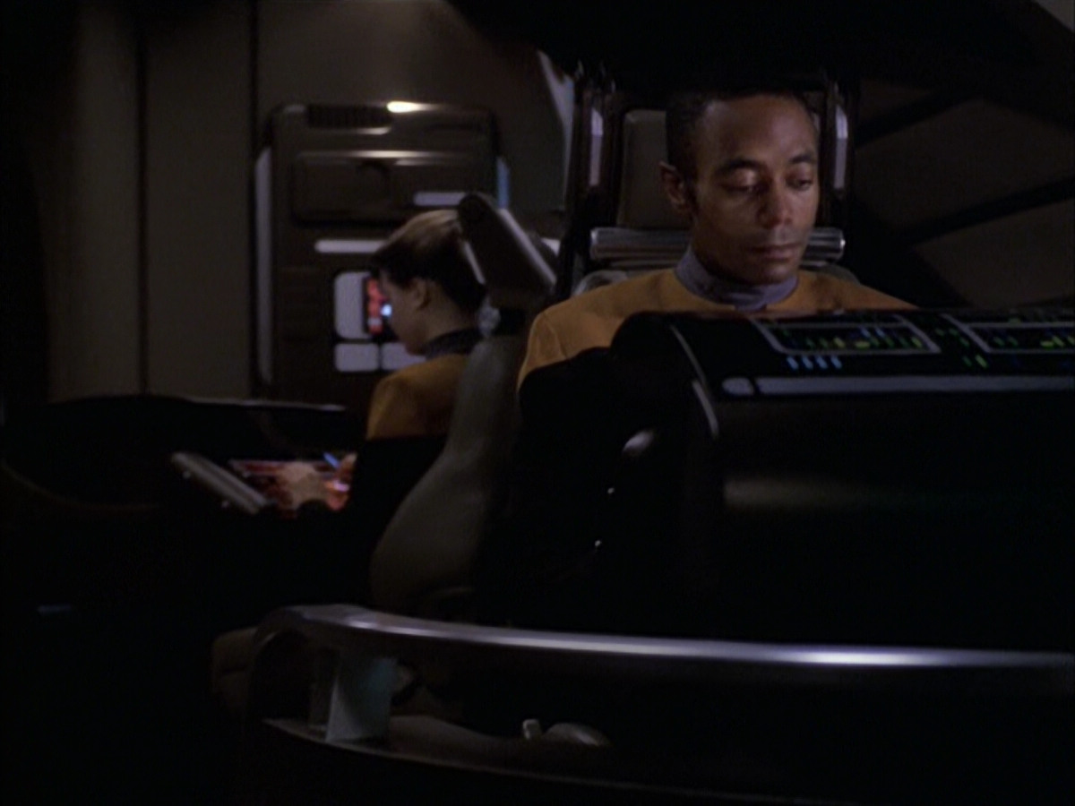 extant_StarTrek_VOY_6x15-Tsunkatse_01839.jpg