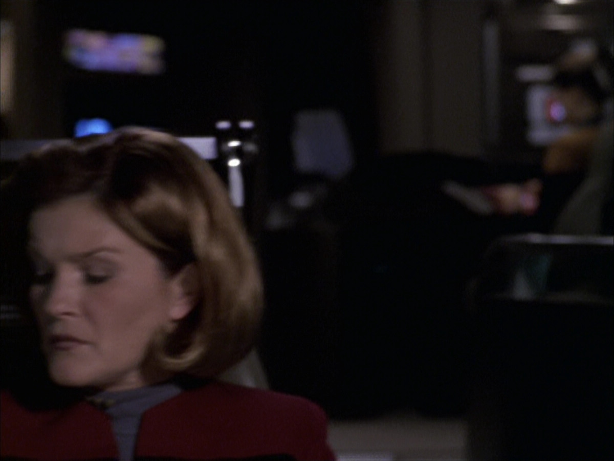 extant_StarTrek_VOY_6x15-Tsunkatse_01841.jpg