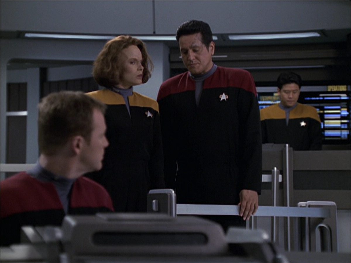 extant_StarTrek_VOY_6x15-Tsunkatse_01881.jpg