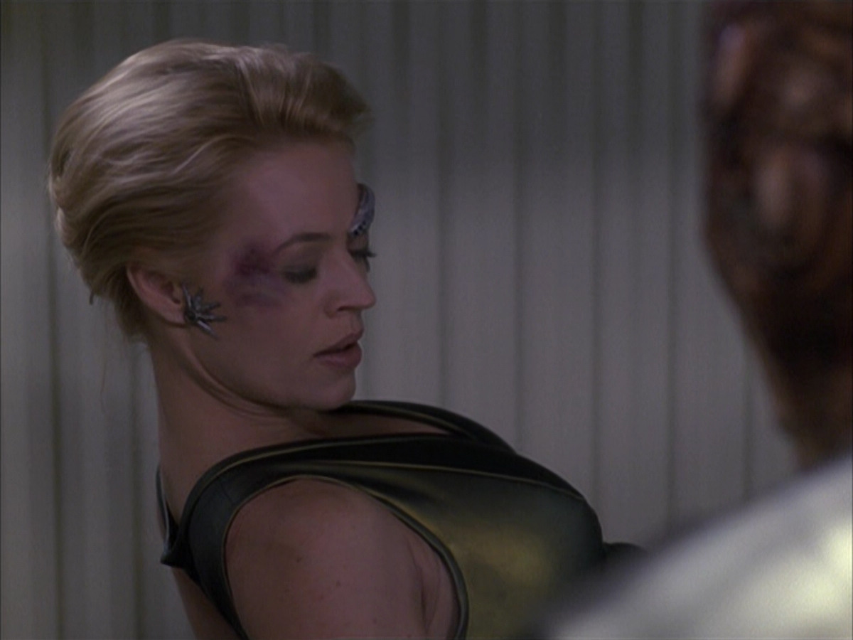 extant_StarTrek_VOY_6x15-Tsunkatse_01920.jpg