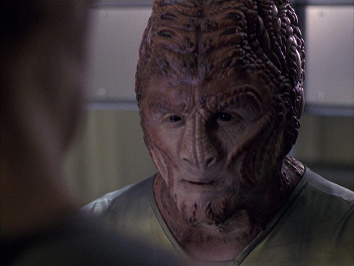 extant_StarTrek_VOY_6x15-Tsunkatse_01968.jpg