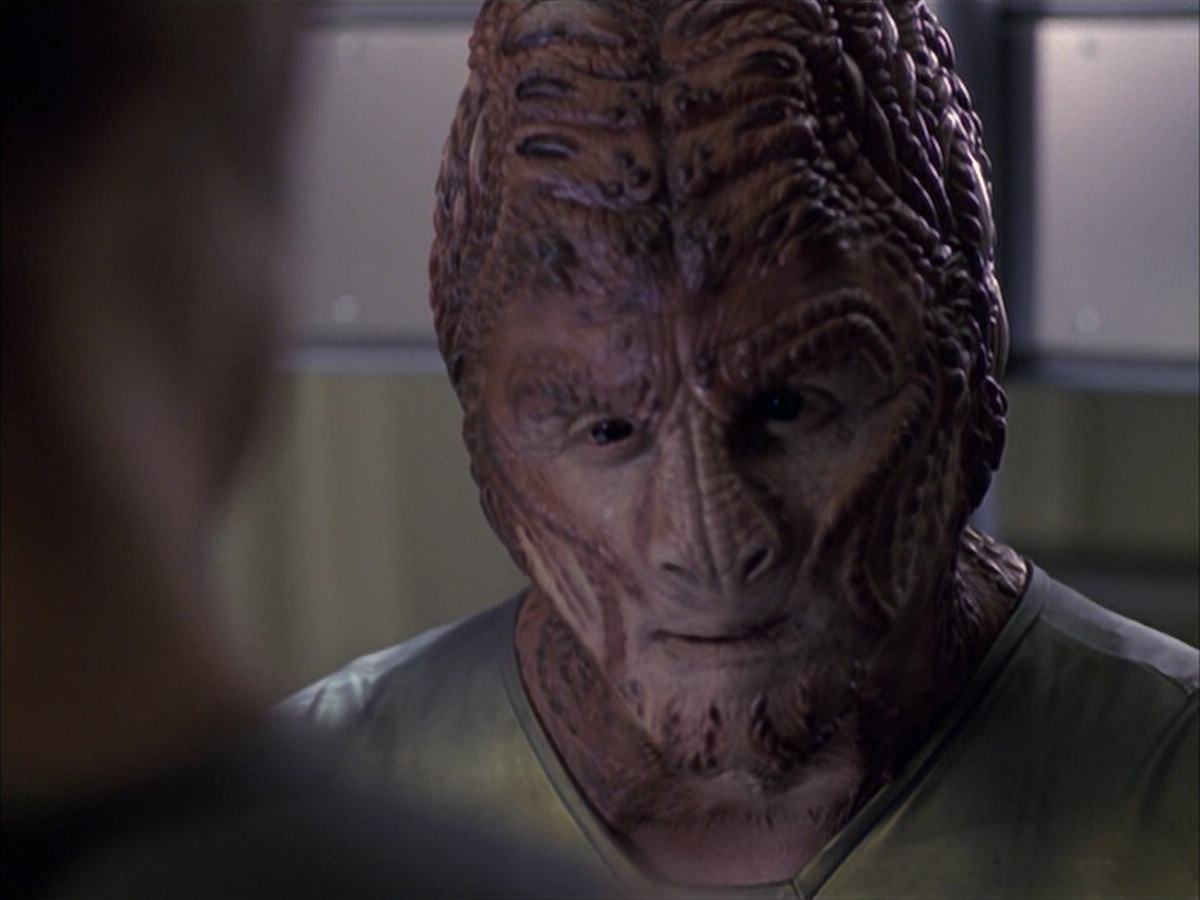 extant_StarTrek_VOY_6x15-Tsunkatse_01969.jpg