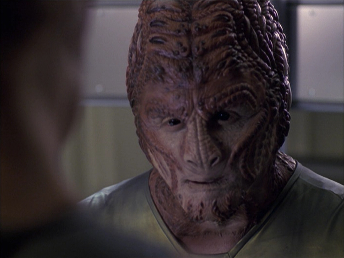 extant_StarTrek_VOY_6x15-Tsunkatse_01970.jpg