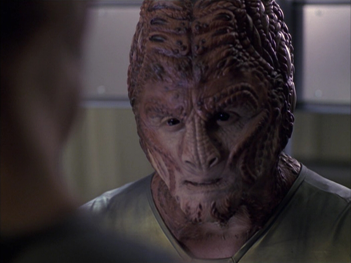 extant_StarTrek_VOY_6x15-Tsunkatse_01971.jpg