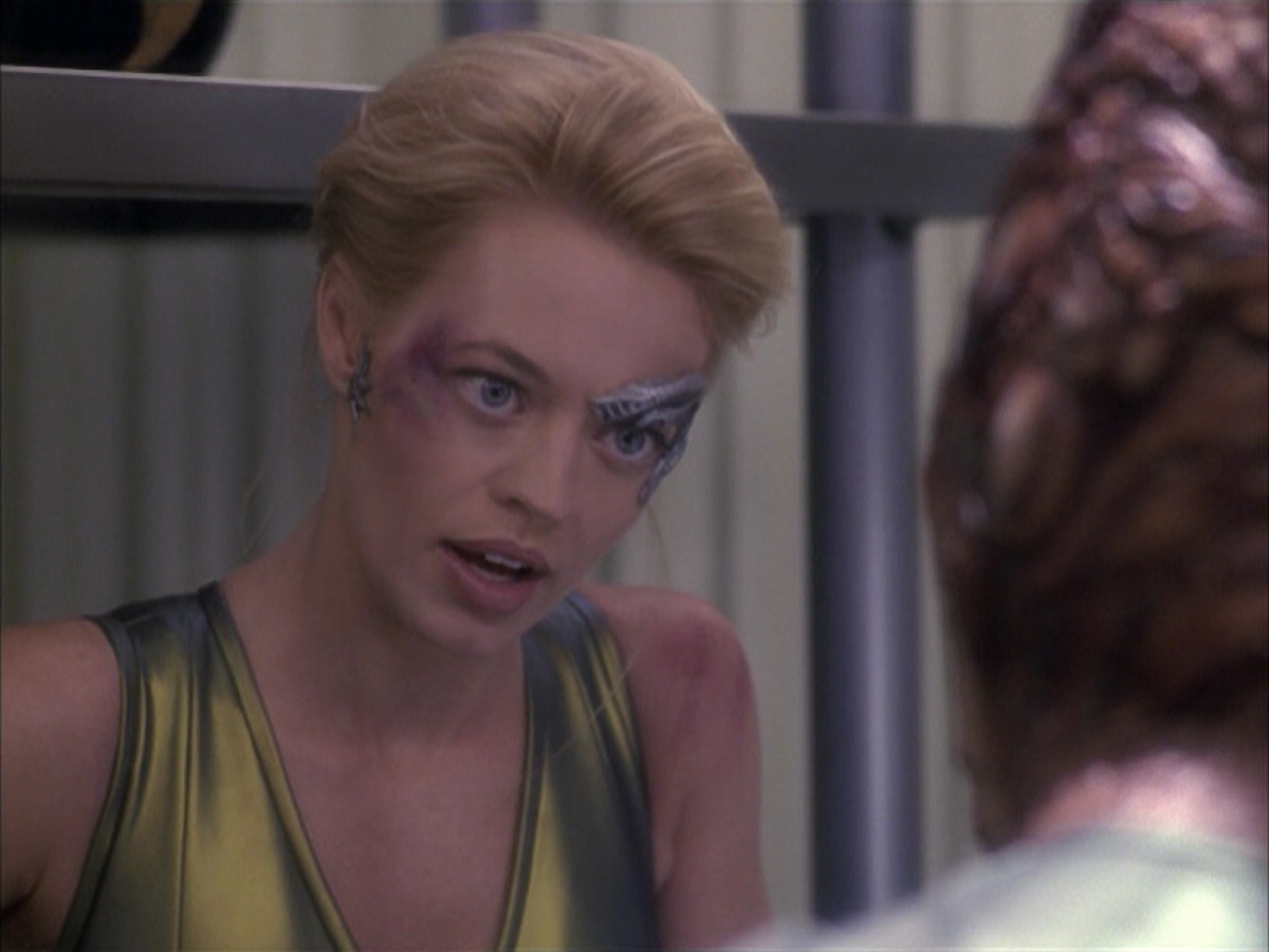 extant_StarTrek_VOY_6x15-Tsunkatse_01983.jpg