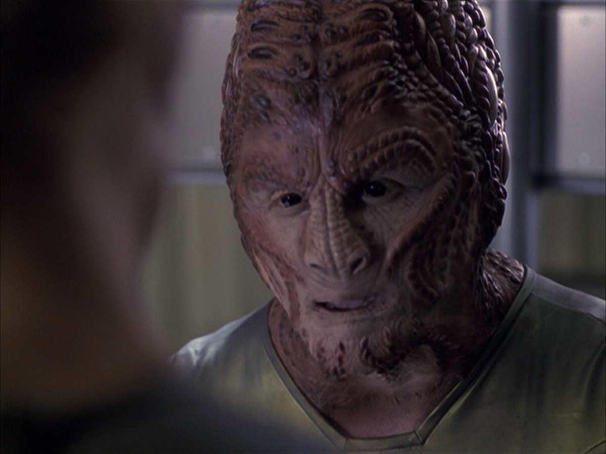 extant_StarTrek_VOY_6x15-Tsunkatse_01991.jpg