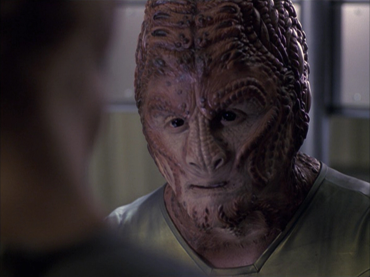 extant_StarTrek_VOY_6x15-Tsunkatse_01992.jpg