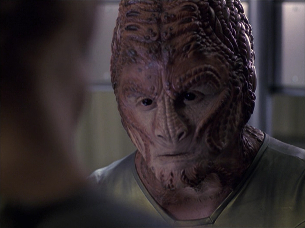 extant_StarTrek_VOY_6x15-Tsunkatse_01995.jpg