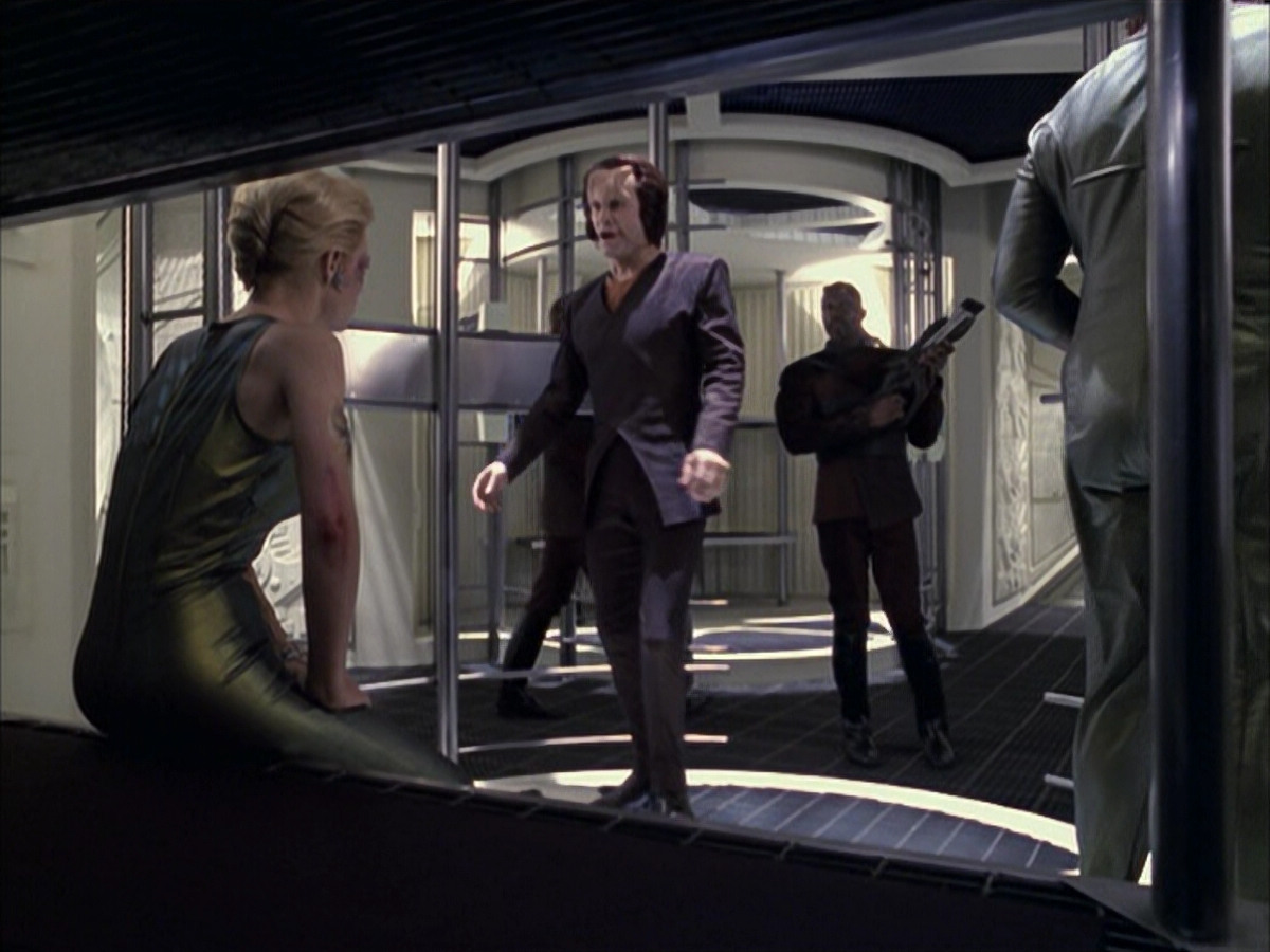 extant_StarTrek_VOY_6x15-Tsunkatse_02005.jpg