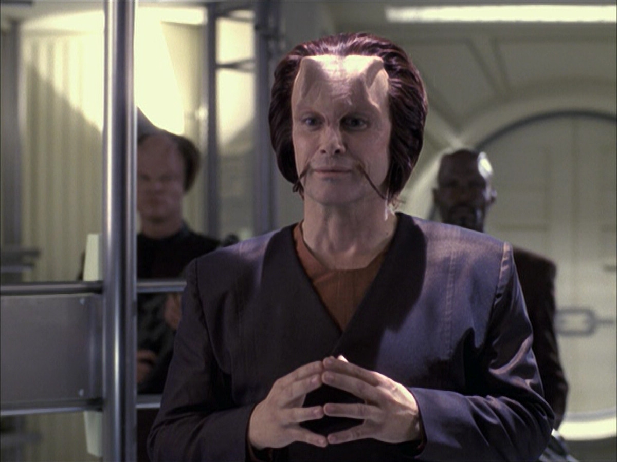 extant_StarTrek_VOY_6x15-Tsunkatse_02026.jpg