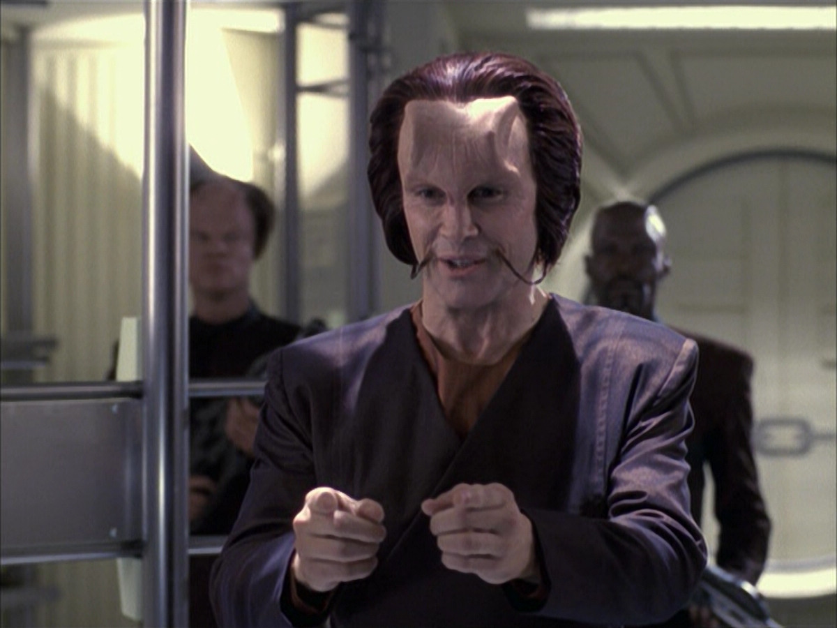 extant_StarTrek_VOY_6x15-Tsunkatse_02031.jpg