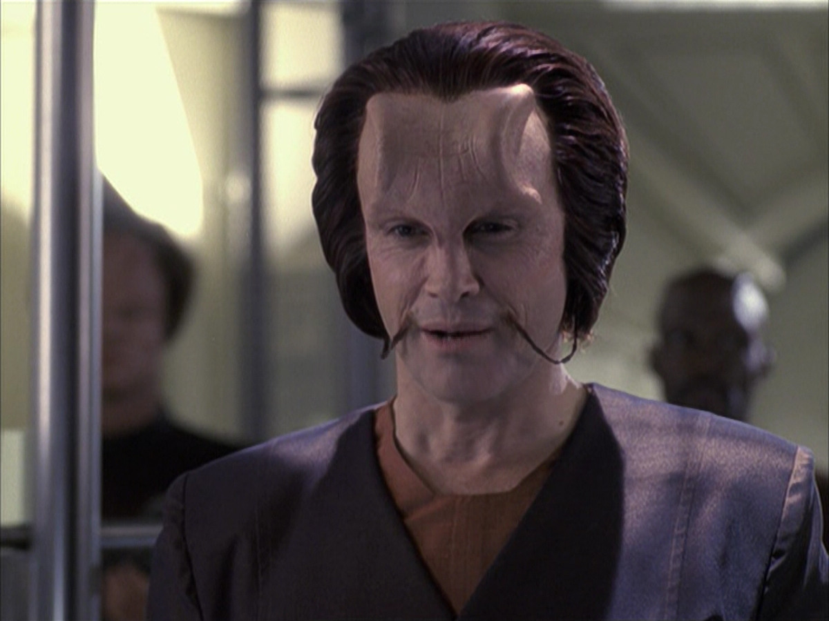 extant_StarTrek_VOY_6x15-Tsunkatse_02041.jpg