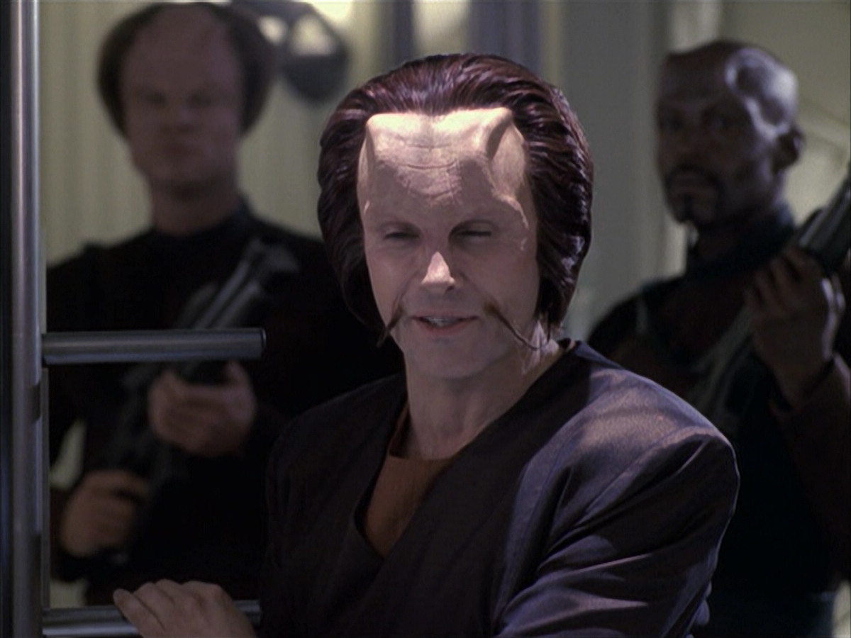 extant_StarTrek_VOY_6x15-Tsunkatse_02062.jpg