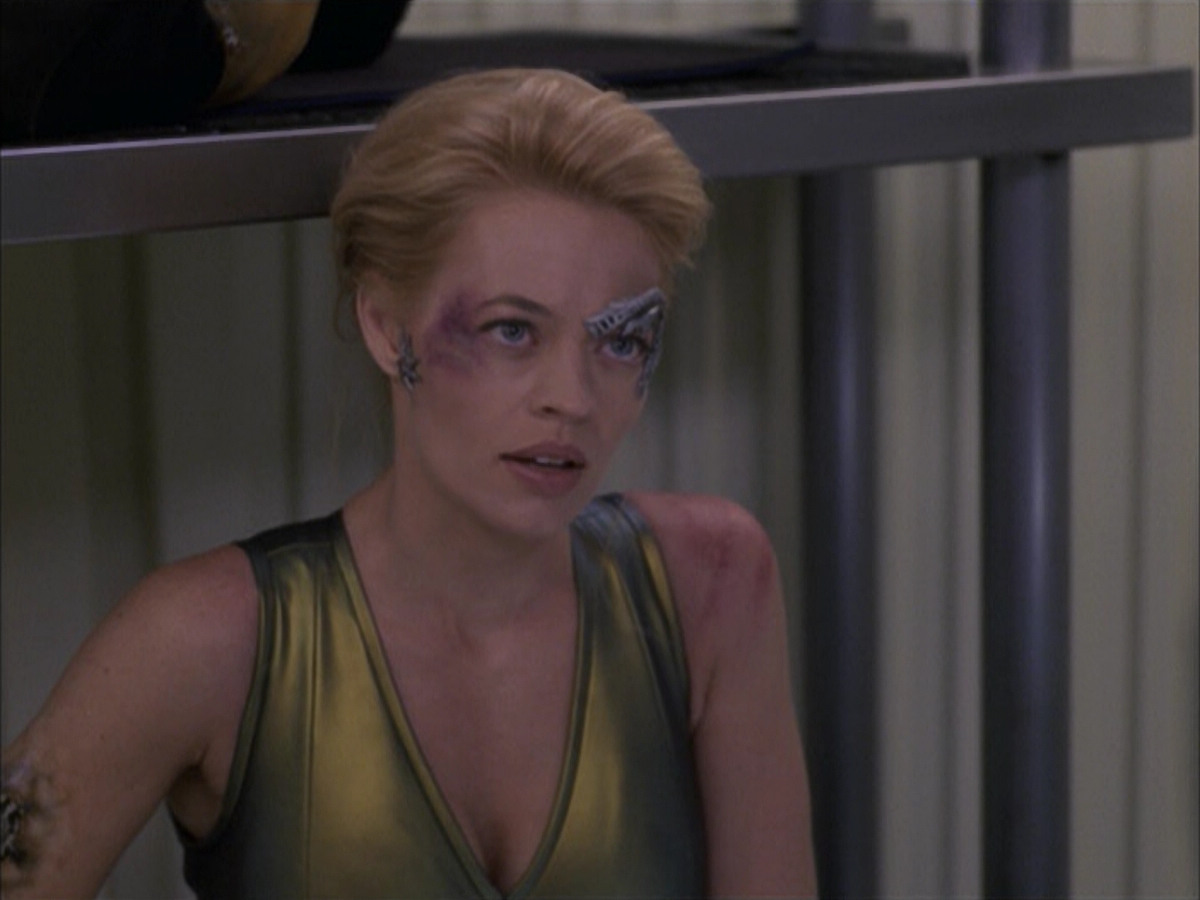 extant_StarTrek_VOY_6x15-Tsunkatse_02083.jpg