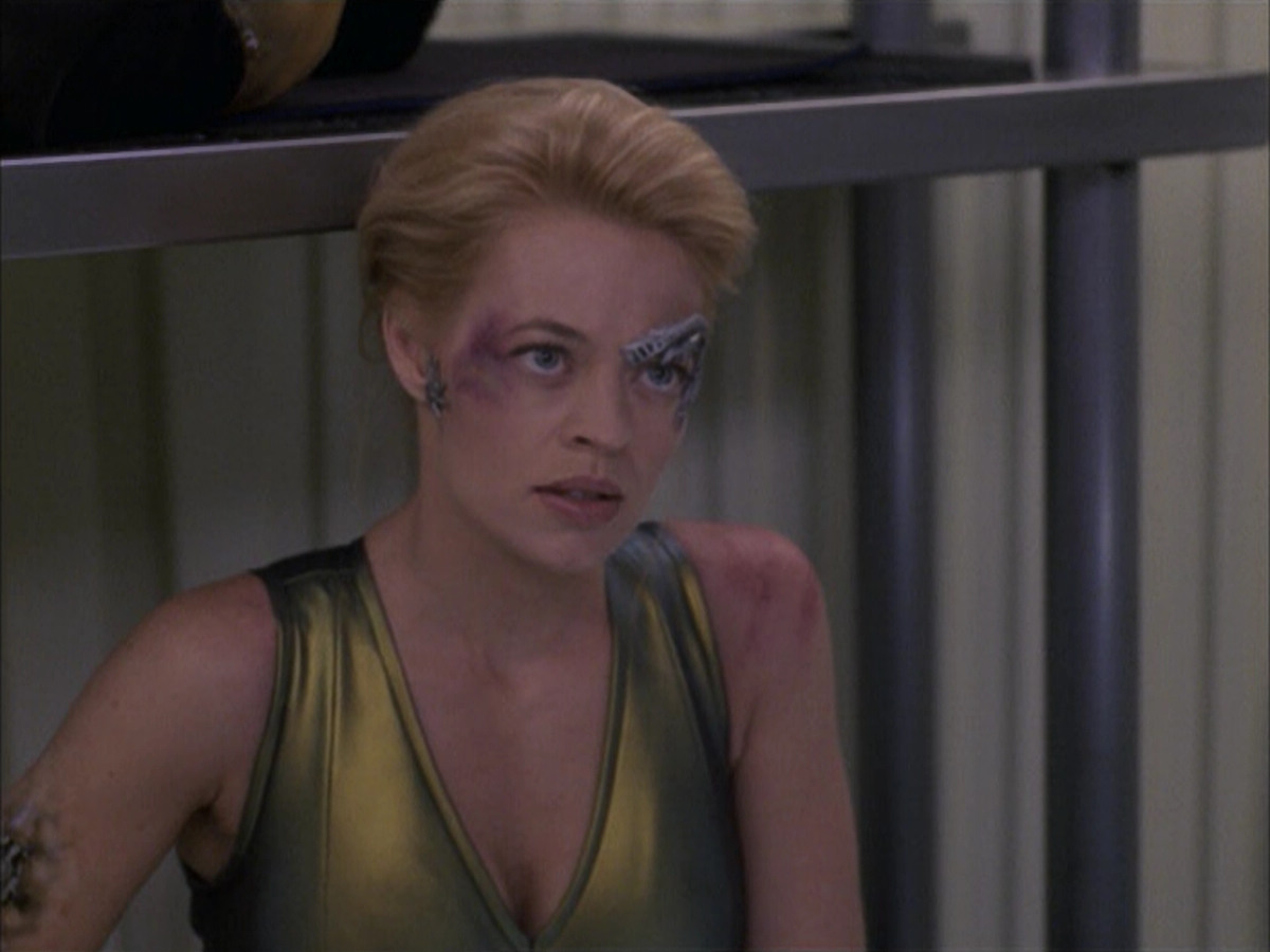extant_StarTrek_VOY_6x15-Tsunkatse_02092.jpg