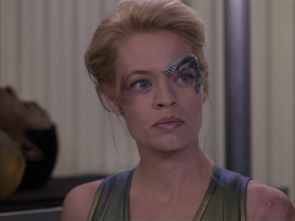 extant_StarTrek_VOY_6x15-Tsunkatse_02117.jpg