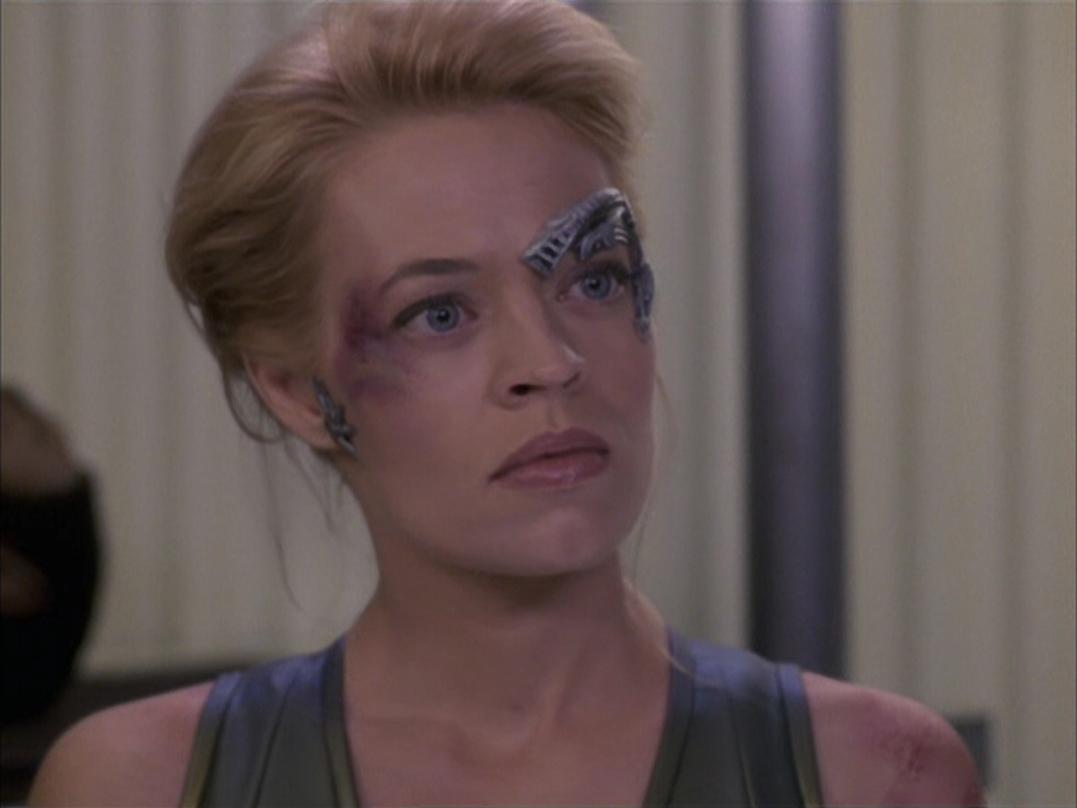extant_StarTrek_VOY_6x15-Tsunkatse_02120.jpg