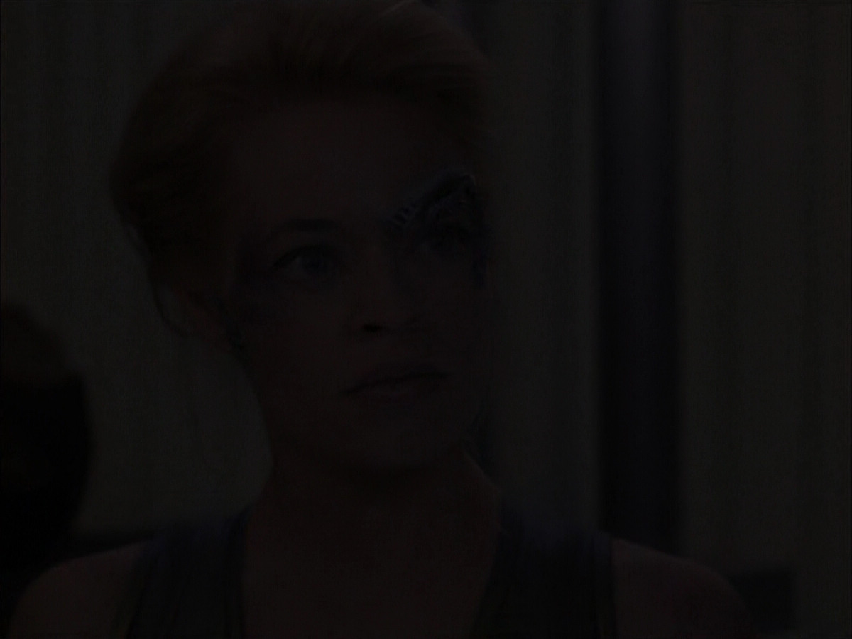 extant_StarTrek_VOY_6x15-Tsunkatse_02125.jpg