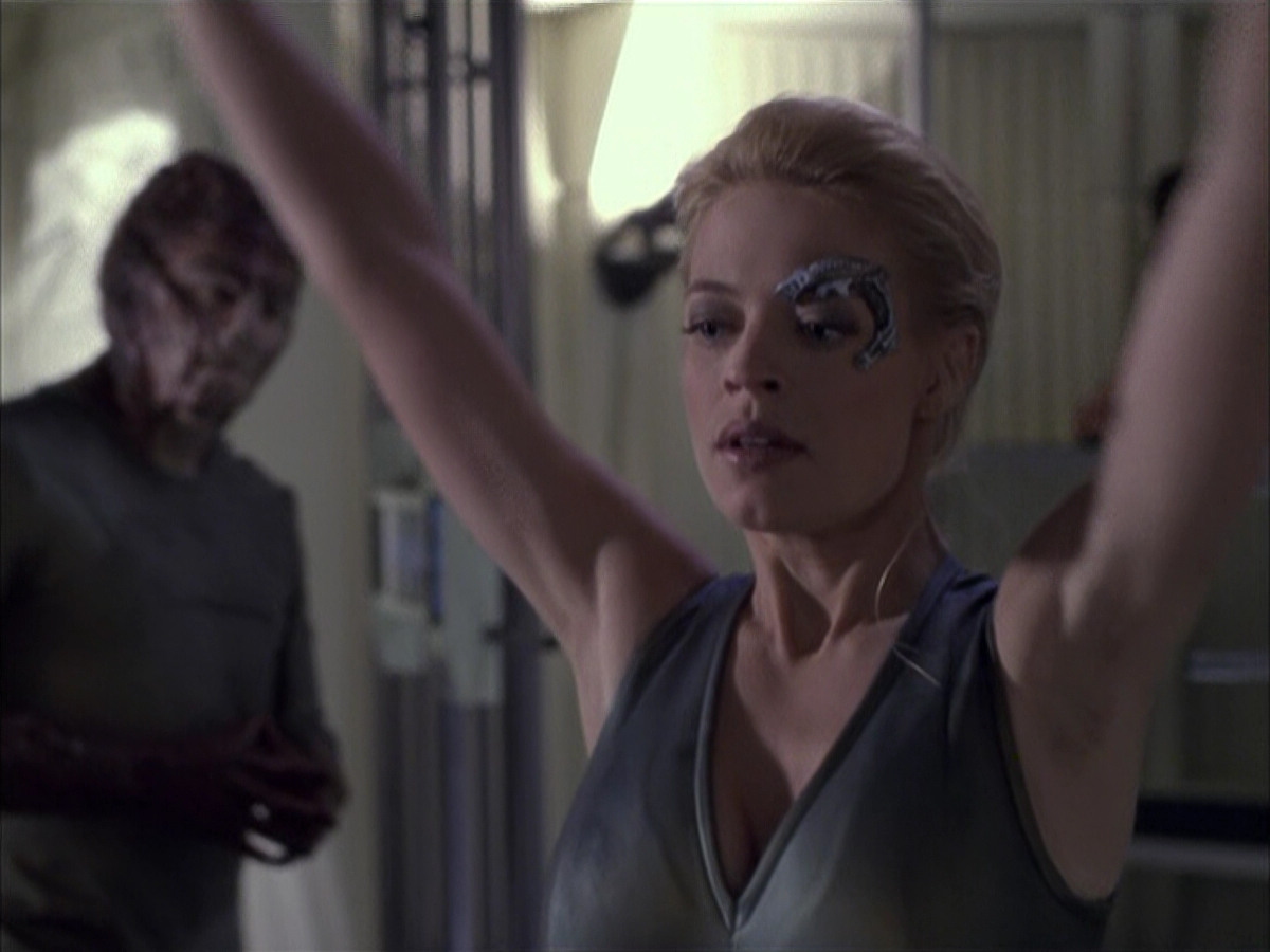 extant_StarTrek_VOY_6x15-Tsunkatse_02132.jpg
