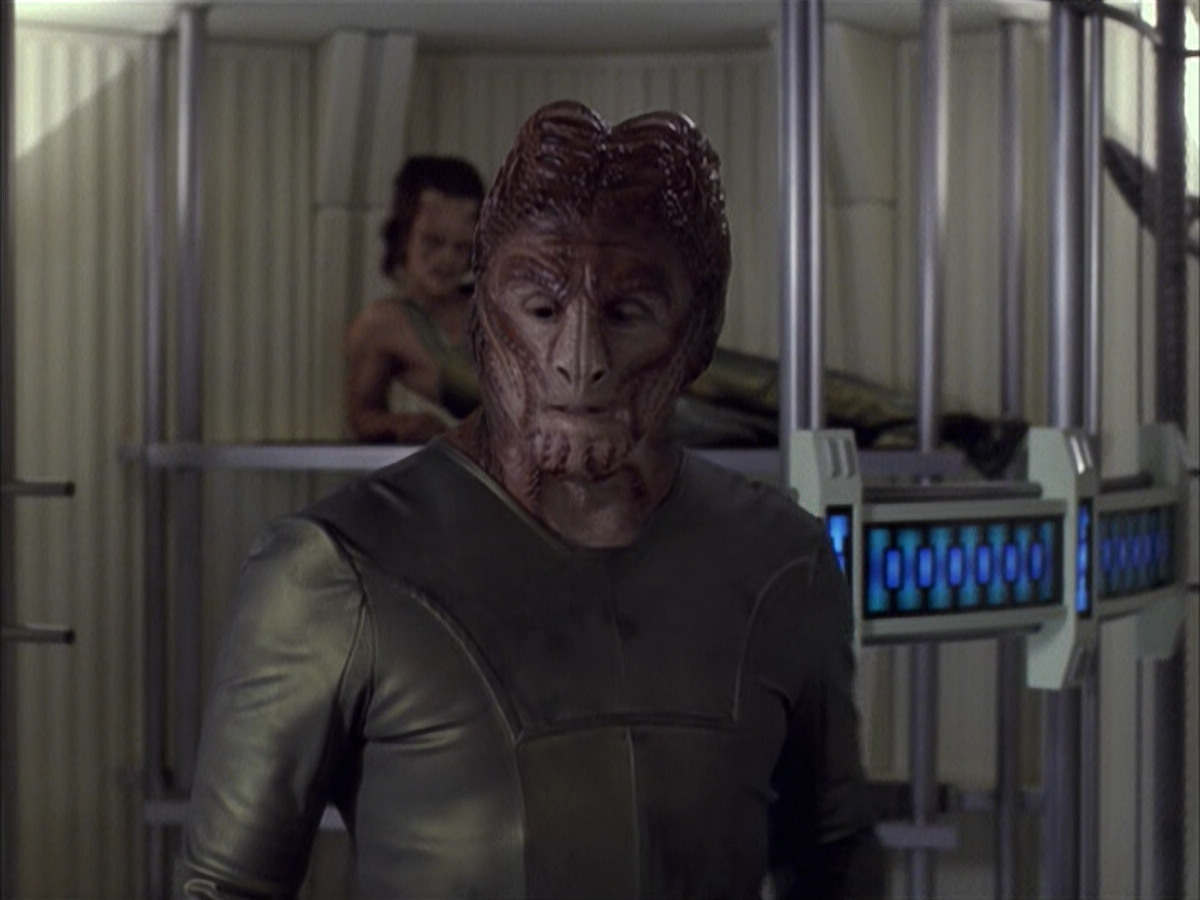 extant_StarTrek_VOY_6x15-Tsunkatse_02172.jpg