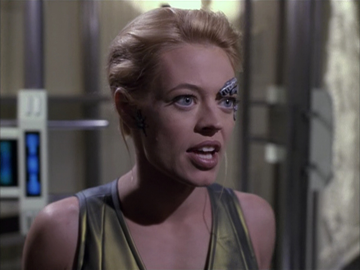extant_StarTrek_VOY_6x15-Tsunkatse_02176.jpg